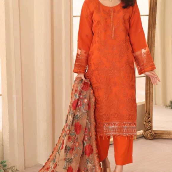 Designer Formal Pret Shalwar Kameez 3pc | Eid | Party | Occassion | Embroidered - Picture 2 of 4